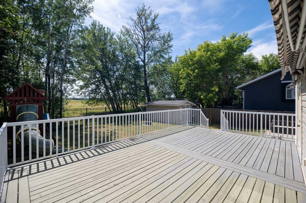 2812 45 Avenue Property Photo 36