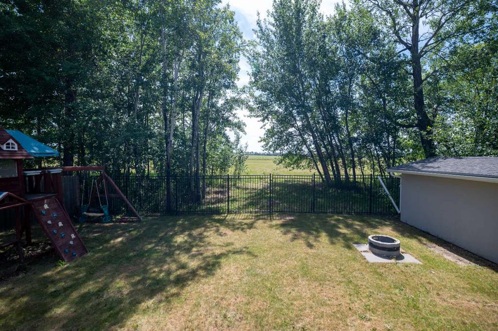 2812 45 Avenue Property Photo 40