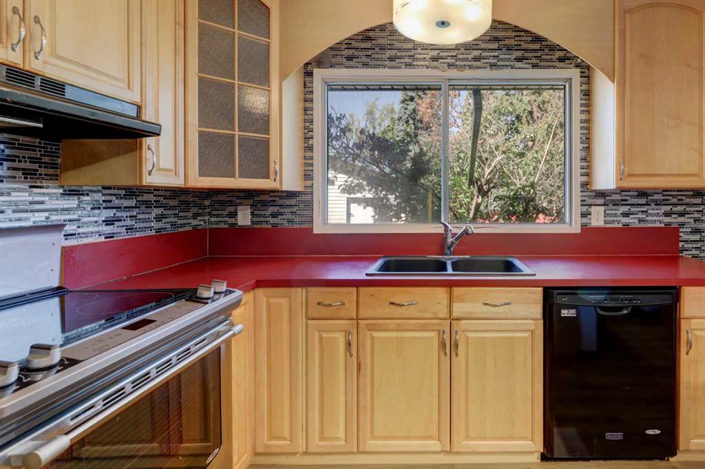 355 Pinewind Road Property Photo 11