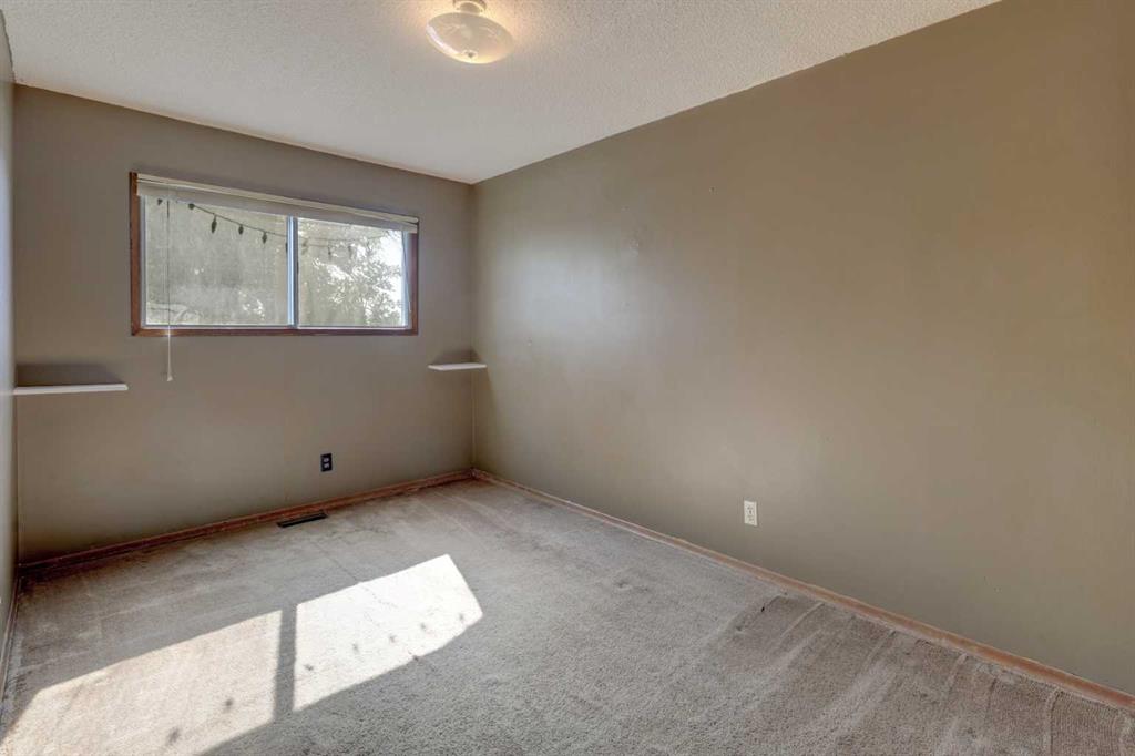 355 Pinewind Road Property Photo 18