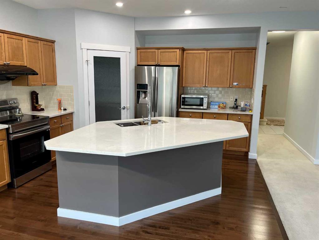 188 Panamount Manor Property Photo 4