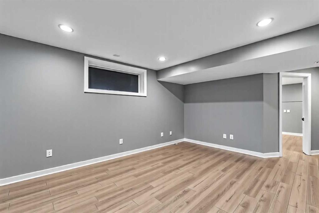 188 Panamount Manor Property Photo 17