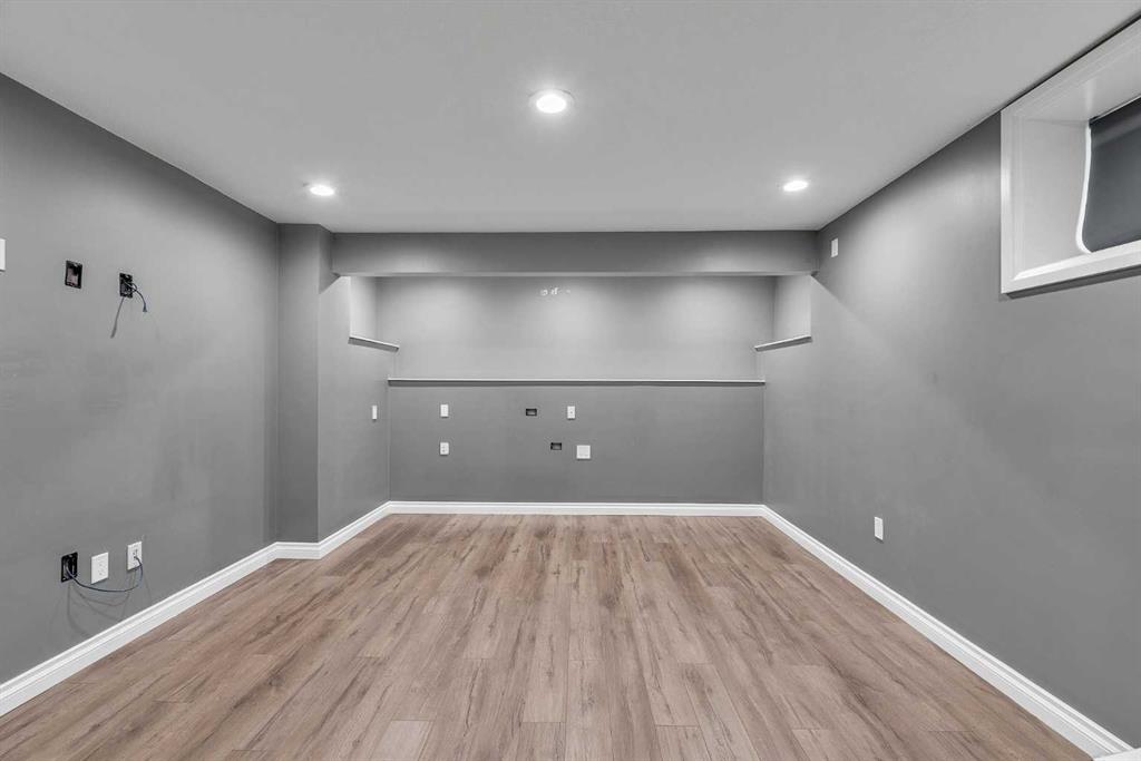 188 Panamount Manor Property Photo 21