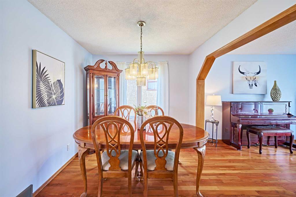 469 Hawkstone Drive Property Photo 8