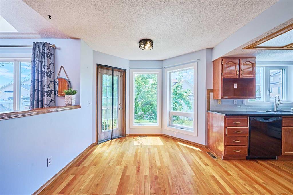 469 Hawkstone Drive Property Photo 9
