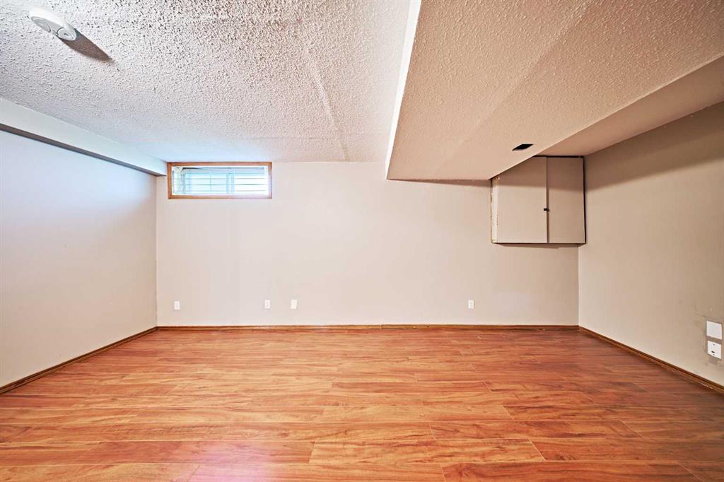 469 Hawkstone Drive Property Photo 33