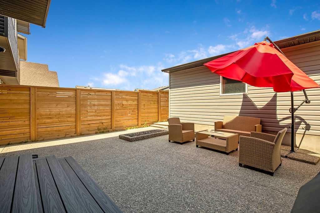 131 Seton Heath Property Photo 4