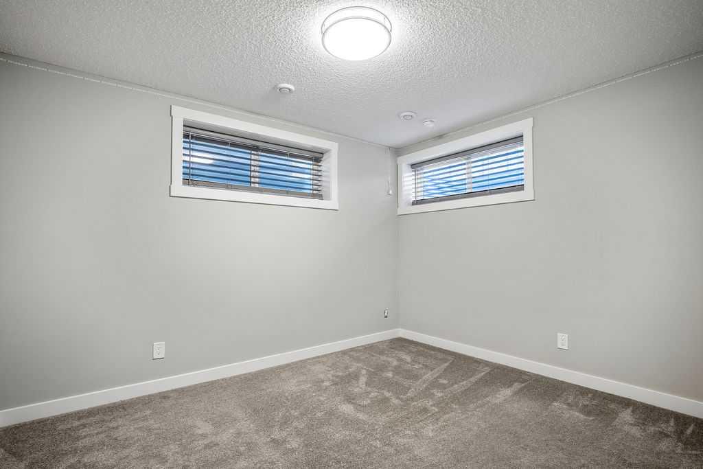 131 Seton Heath Property Photo 31