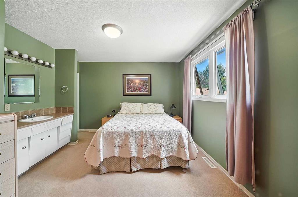 4758 56 Street Property Photo 19