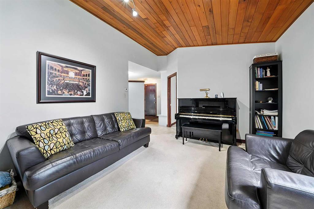 4758 56 Street Property Photo 29