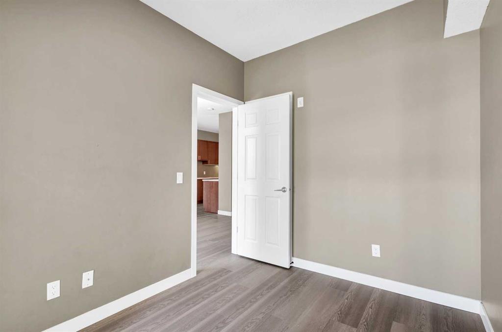 16 Auburn Bay Link 108 Property Photo 17