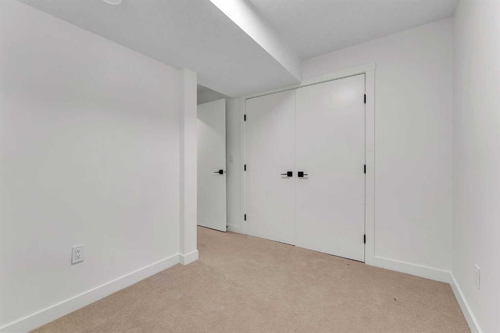 61 Martindale Court Property Photo 32