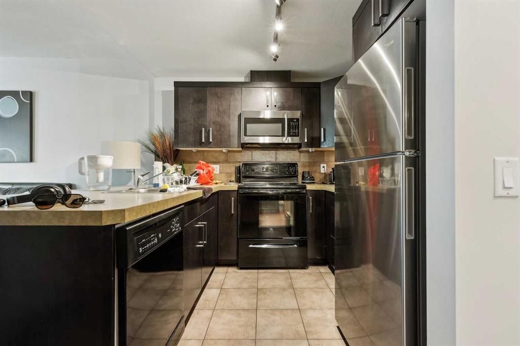 1410 1 Street 402 Property Photo 8