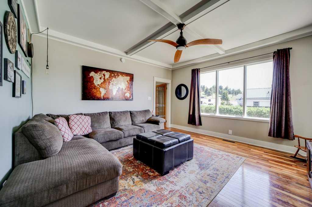 7817 22 Avenue Property Photo 8