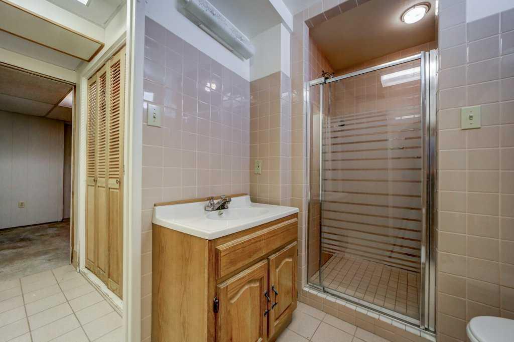 7817 22 Avenue Property Photo 41