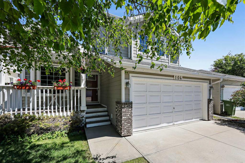 104 Hawkmount Close Property Photo 1