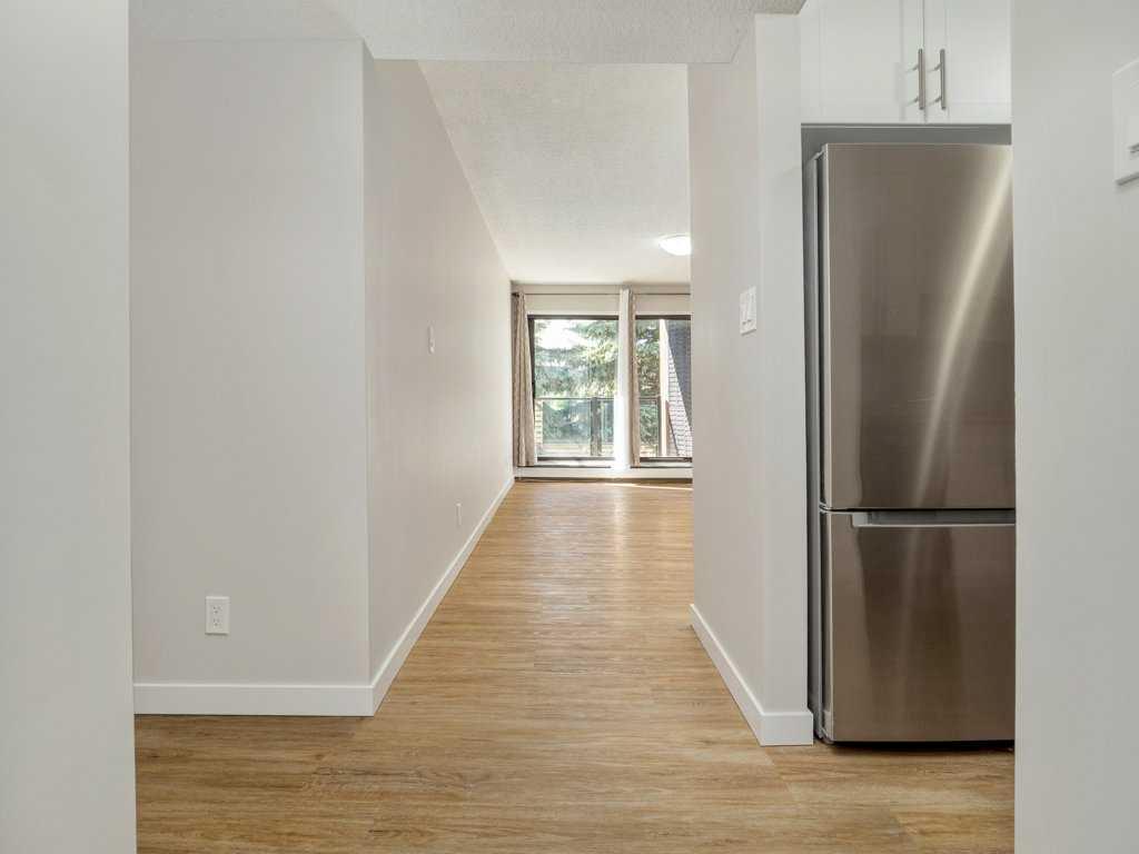 75 Temple Boulevard 202 Property Photo 9