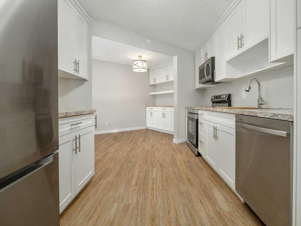 75 Temple Boulevard 202 Property Photo 11