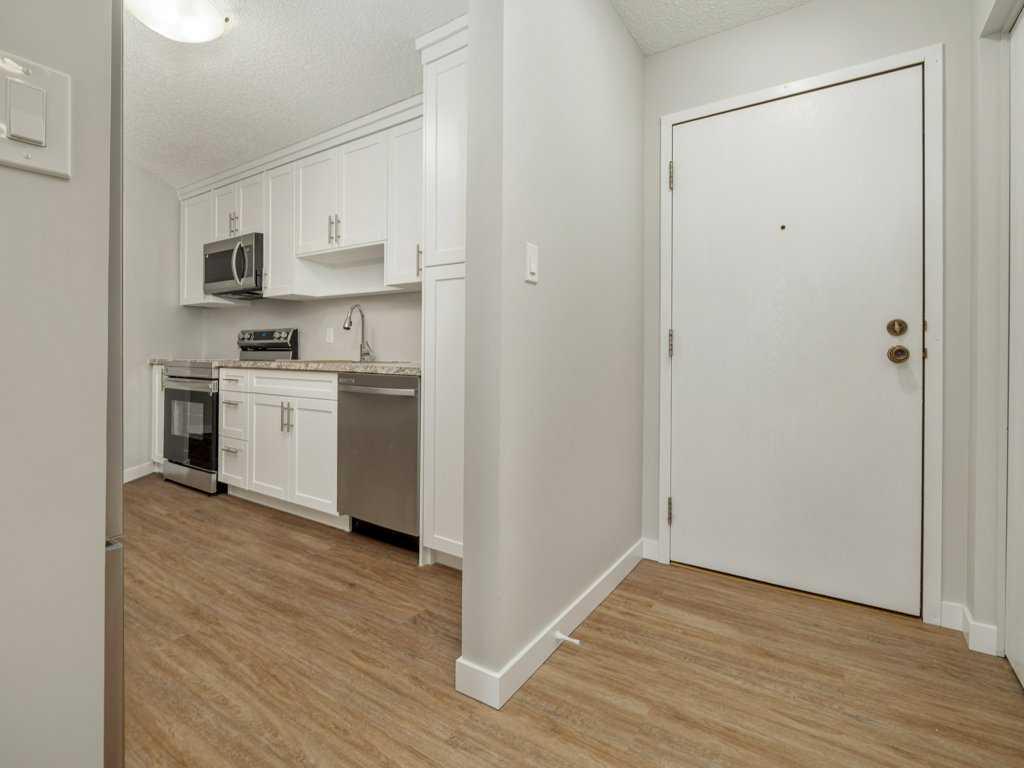75 Temple Boulevard 202 Property Photo 12