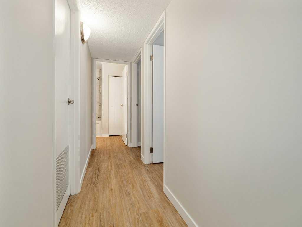 75 Temple Boulevard 202 Property Photo 23