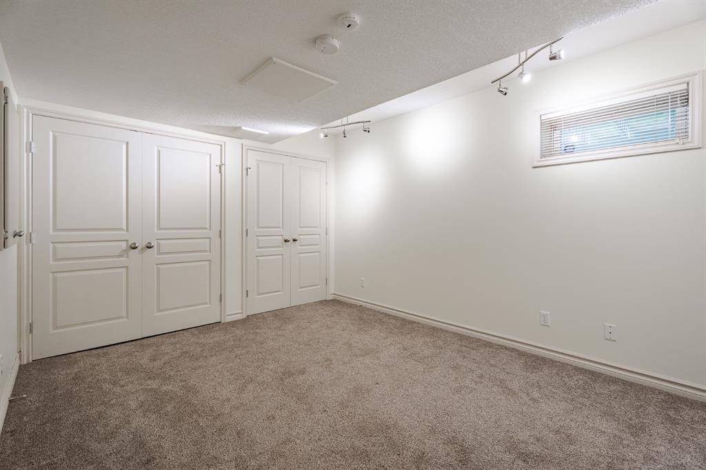122 Inglewood Grove Property Photo 33