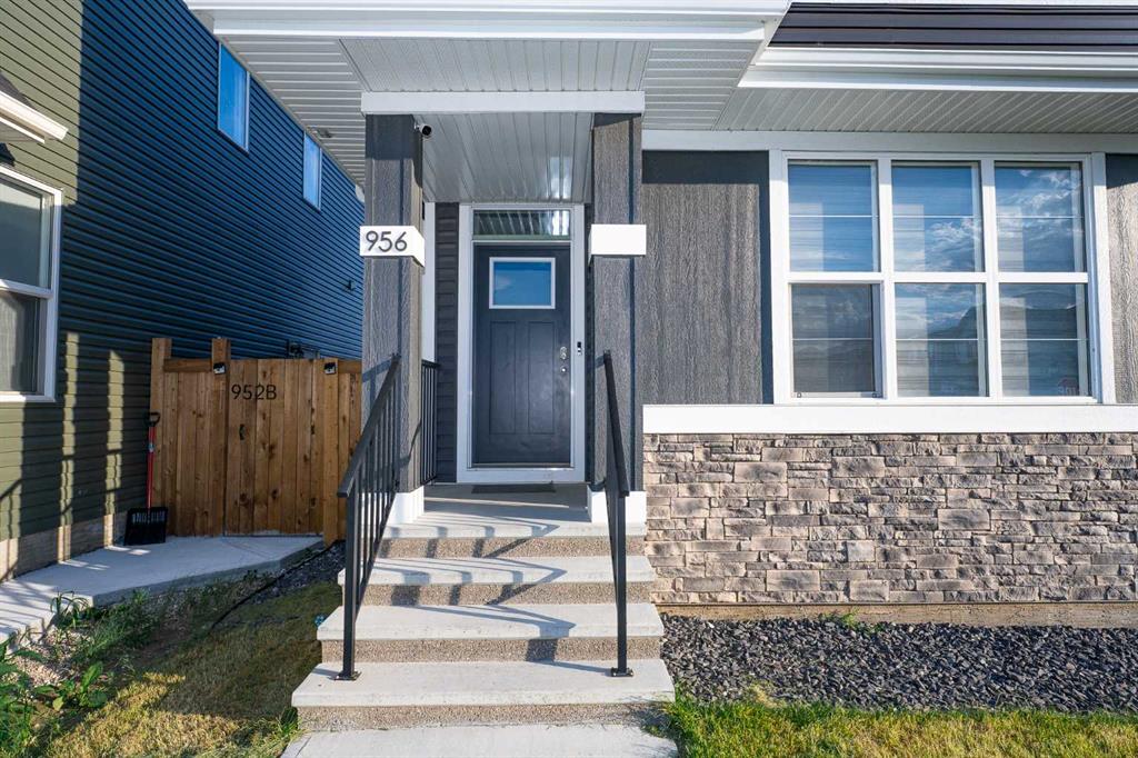 956 West Lakeview Drive Property Photo 3