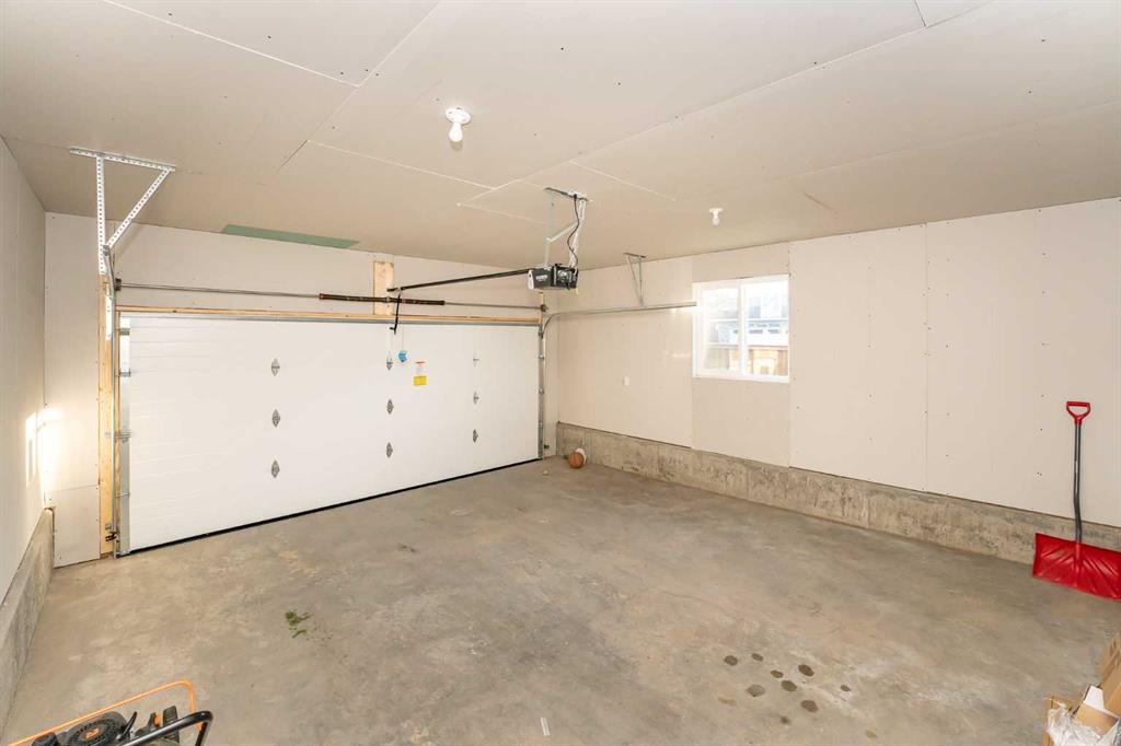 956 West Lakeview Drive Property Photo 40