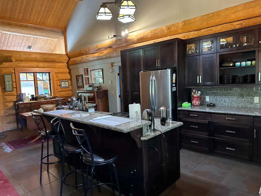 912 Wolverine Way Property Photo 8