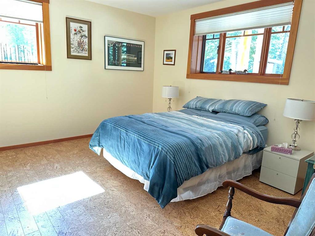912 Wolverine Way Property Photo 27