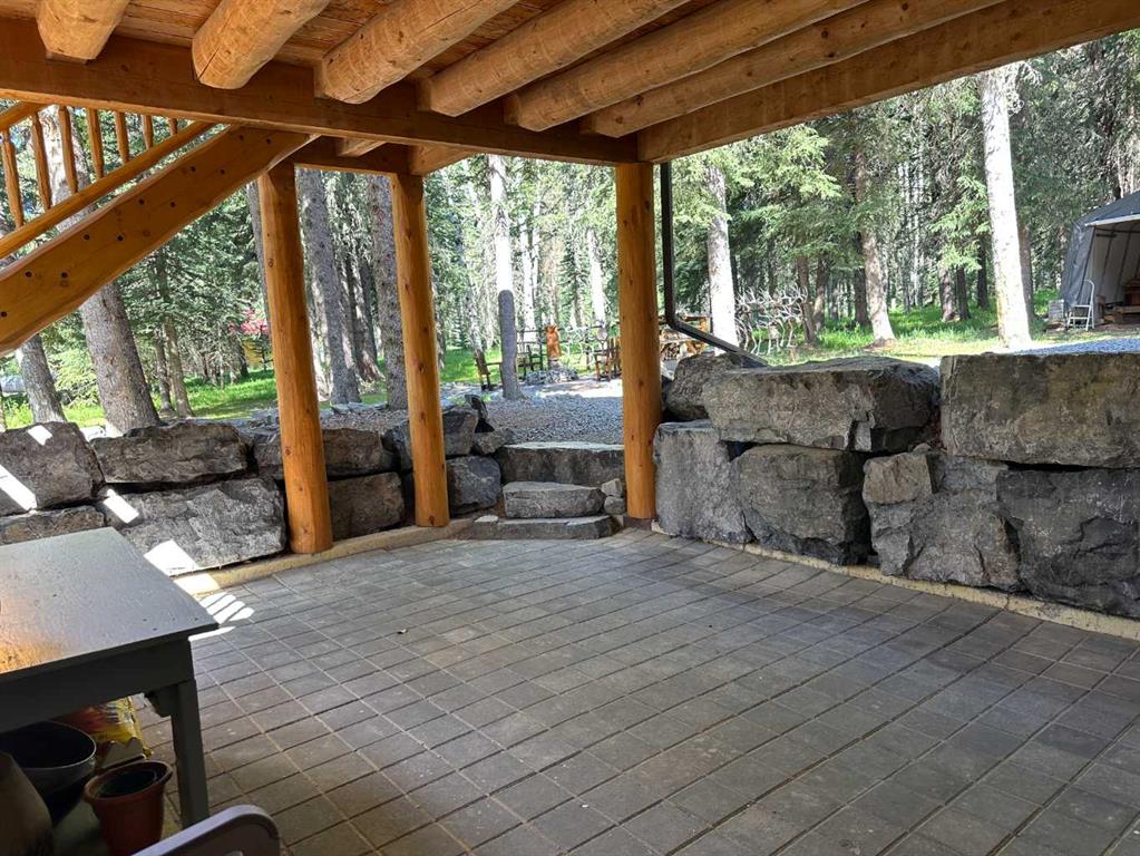 912 Wolverine Way Property Photo 36