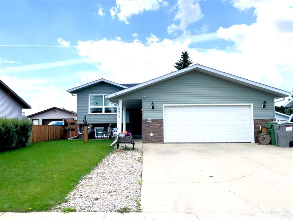 4601 33 Street Property Photo 1