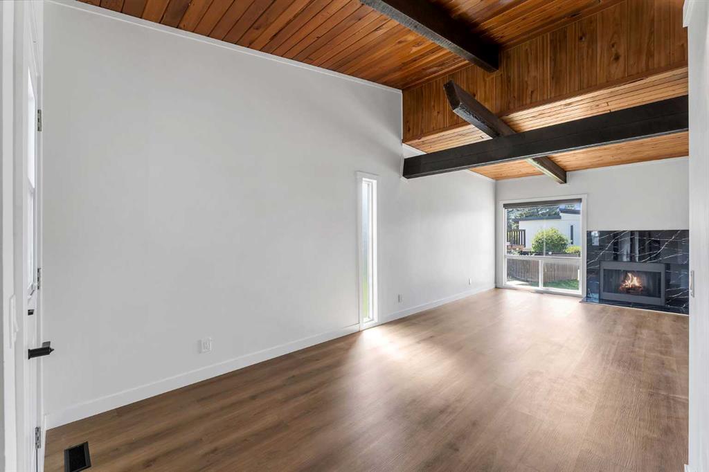 102 Oaktree Close Property Photo 15