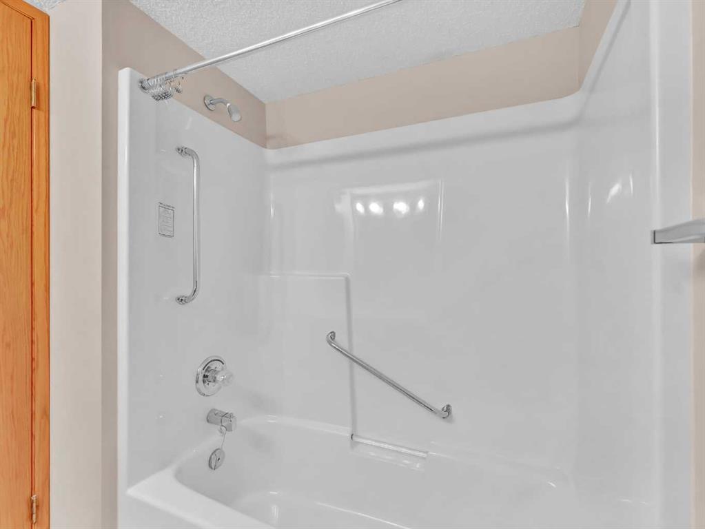 3021 13 Avenue 421 Property Photo 14