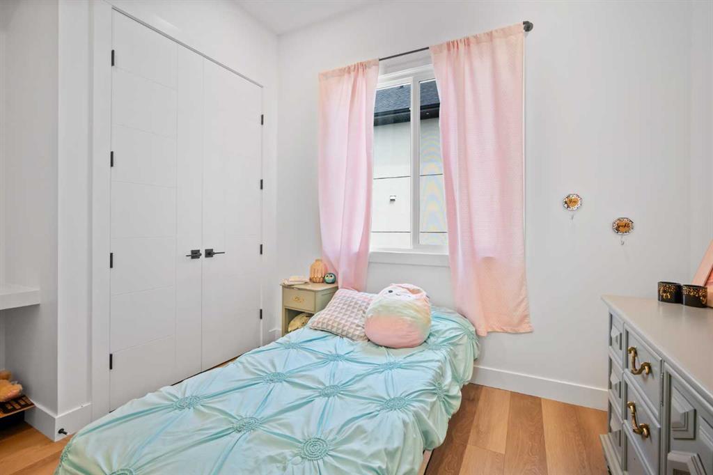 689 Muirfield Crescent Property Photo 17