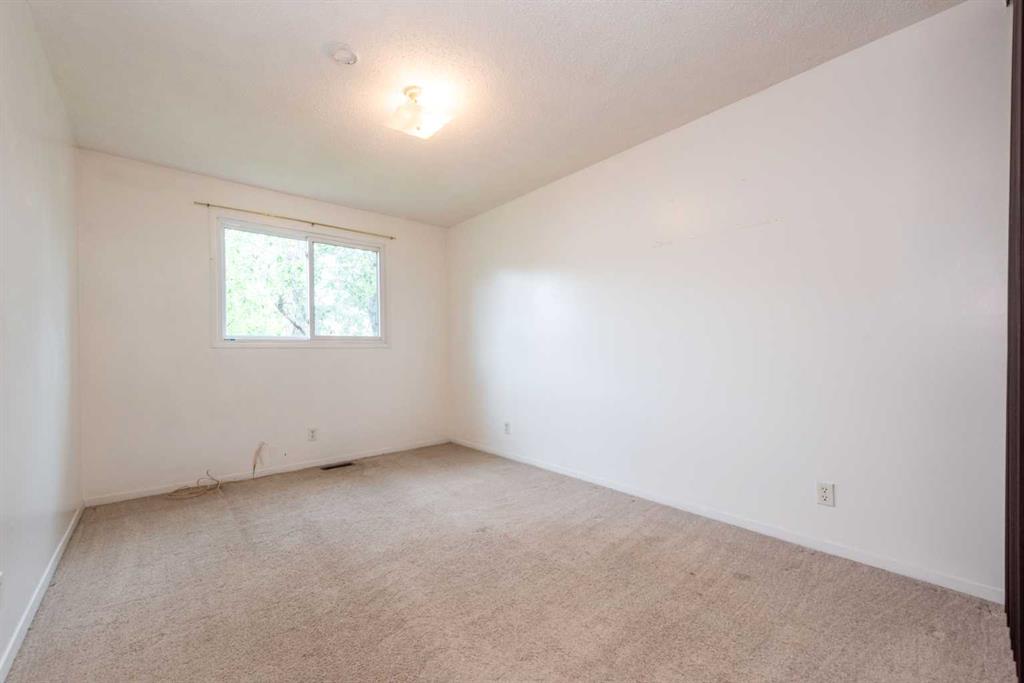 4940 39 Avenue 80 Property Photo 16