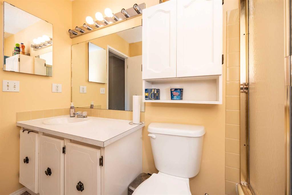 4940 39 Avenue 80 Property Photo 25