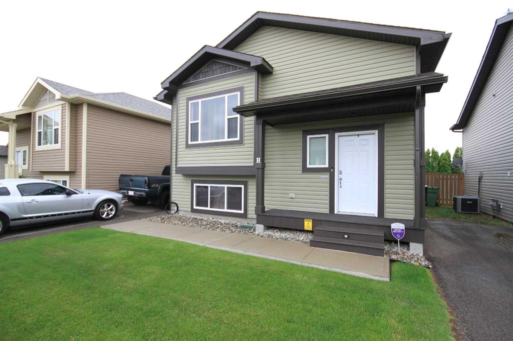 5609 43 Street H Property Photo 2