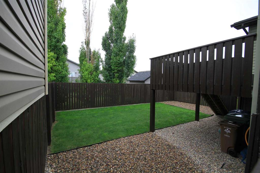 5609 43 Street H Property Photo 5