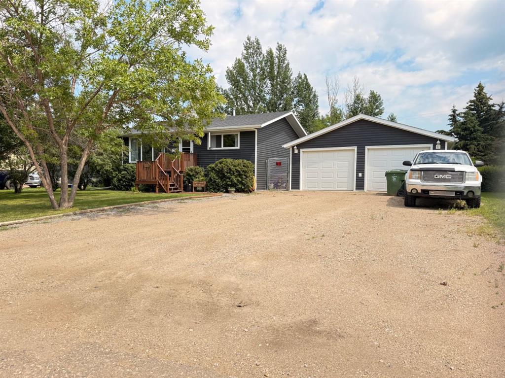 213 3 Street Property Photo 4