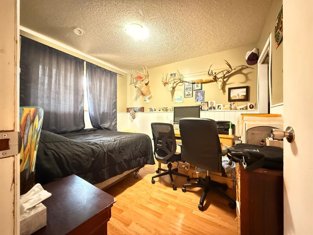 213 3 Street Property Photo 16