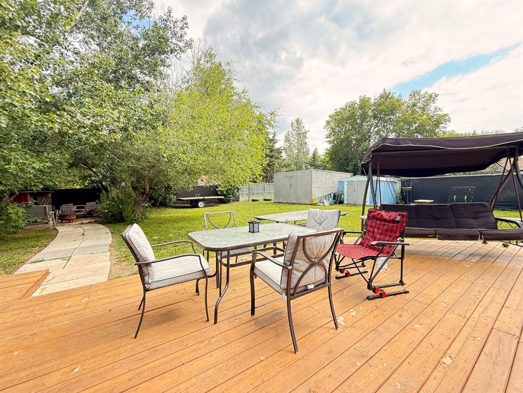 213 3 Street Property Photo 29