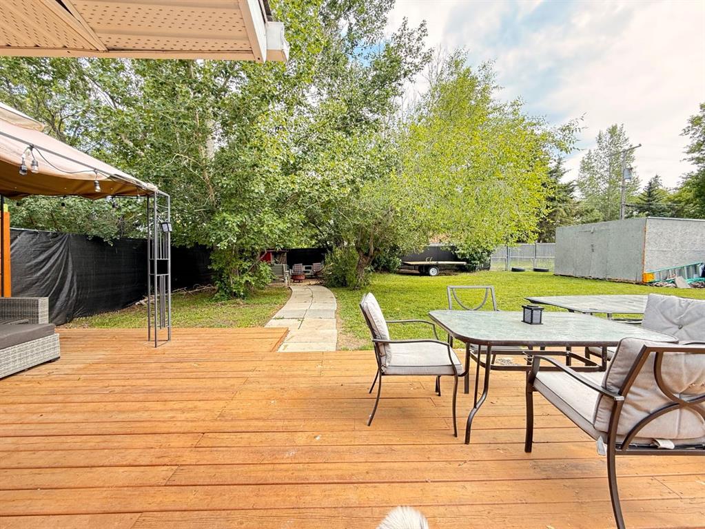 213 3 Street Property Photo 30