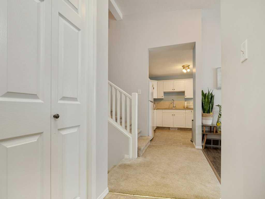 15 Dakota Road Property Photo 2