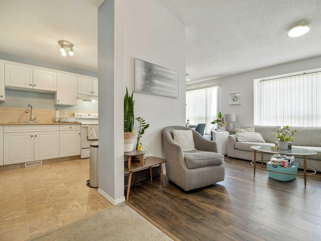 15 Dakota Road Property Photo 3