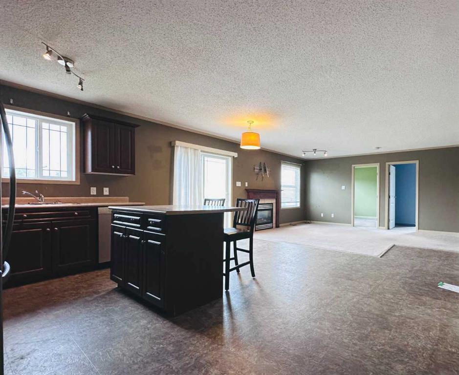 502 1 Street 303 Property Photo 4