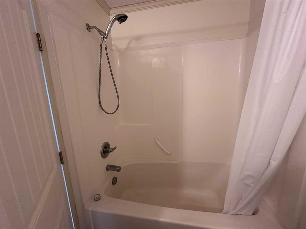 502 1 Street 303 Property Photo 11