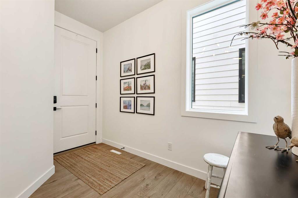 228 Marina Grove Property Photo 3