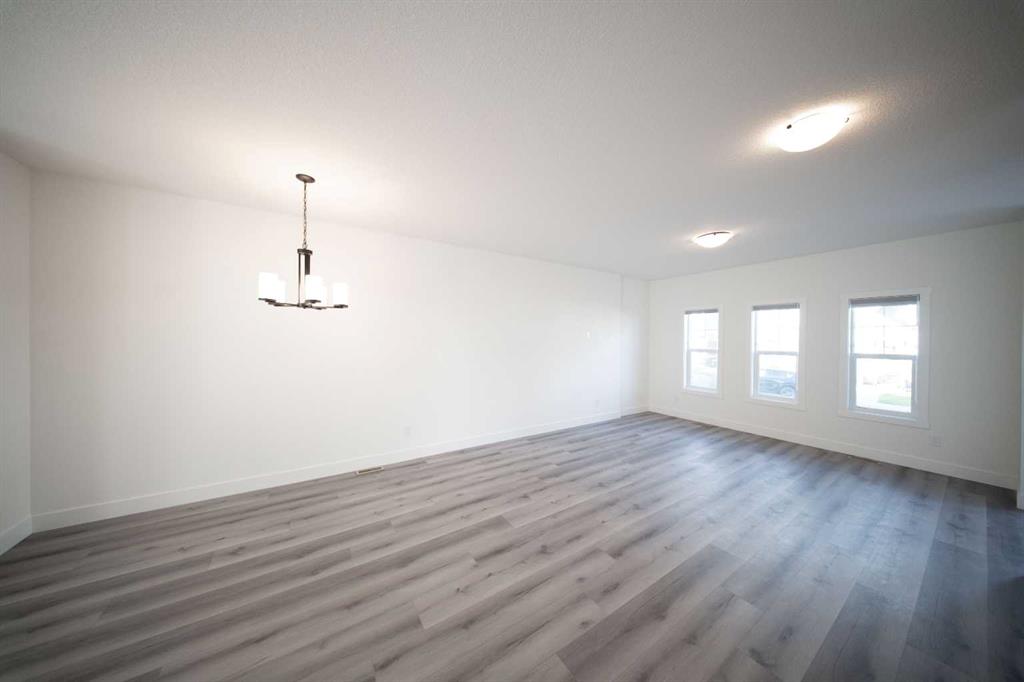 47 Baysprings Terrace Property Photo 2