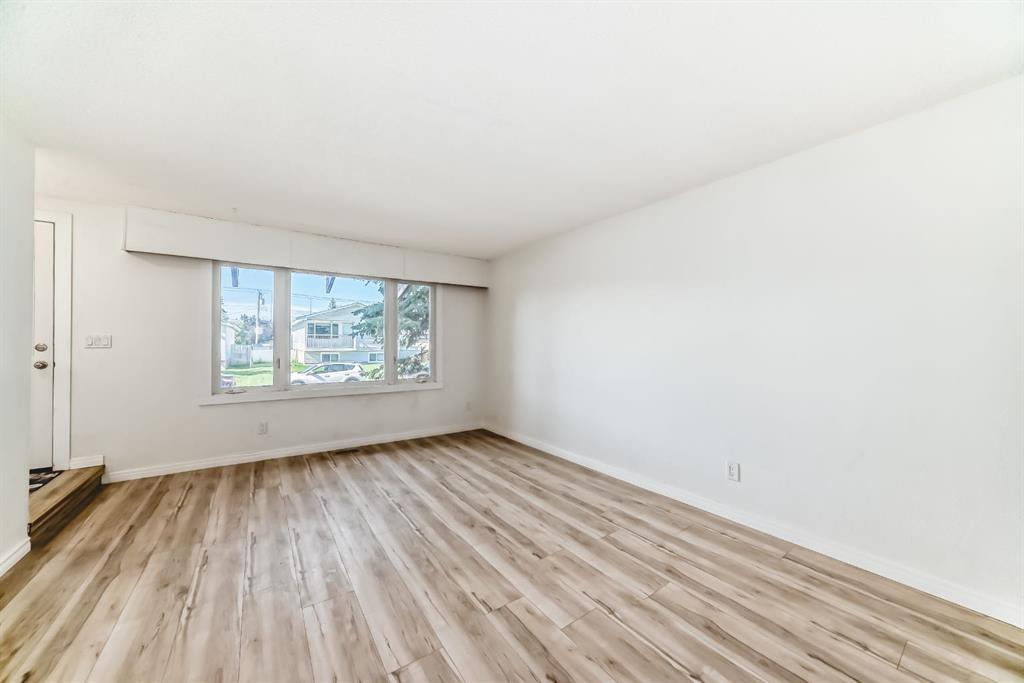 23 Marbank Way Property Photo 14