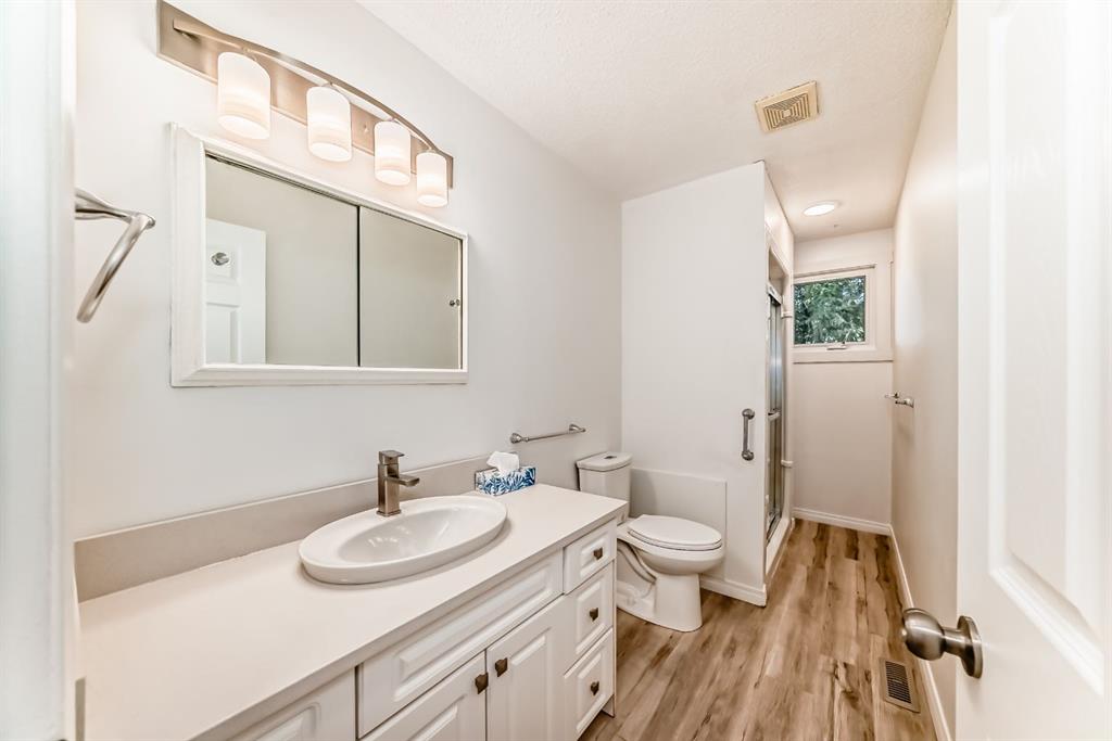 23 Marbank Way Property Photo 24